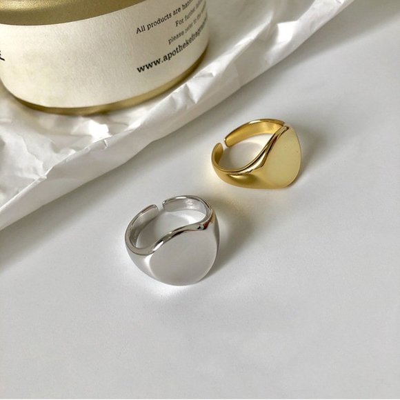 Jewelry - Minimalist 925 Sterling Silver Signet Ring Round Disc Ring (Gold)